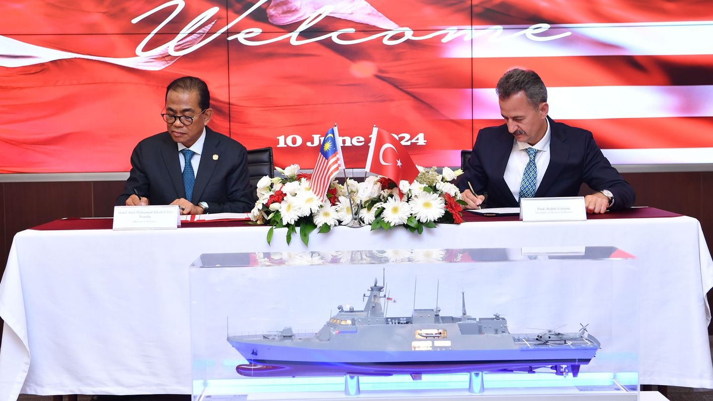 اخبار مترجمة :شركة بناء السفن التركية Stm تقوم ببناء ثلاث سفن لماليزيا