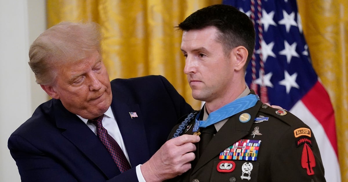 do medal of honor recipients get money?