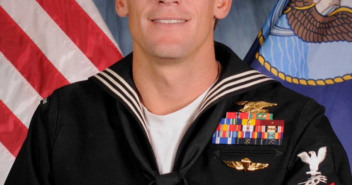 navy seal charged with war crime