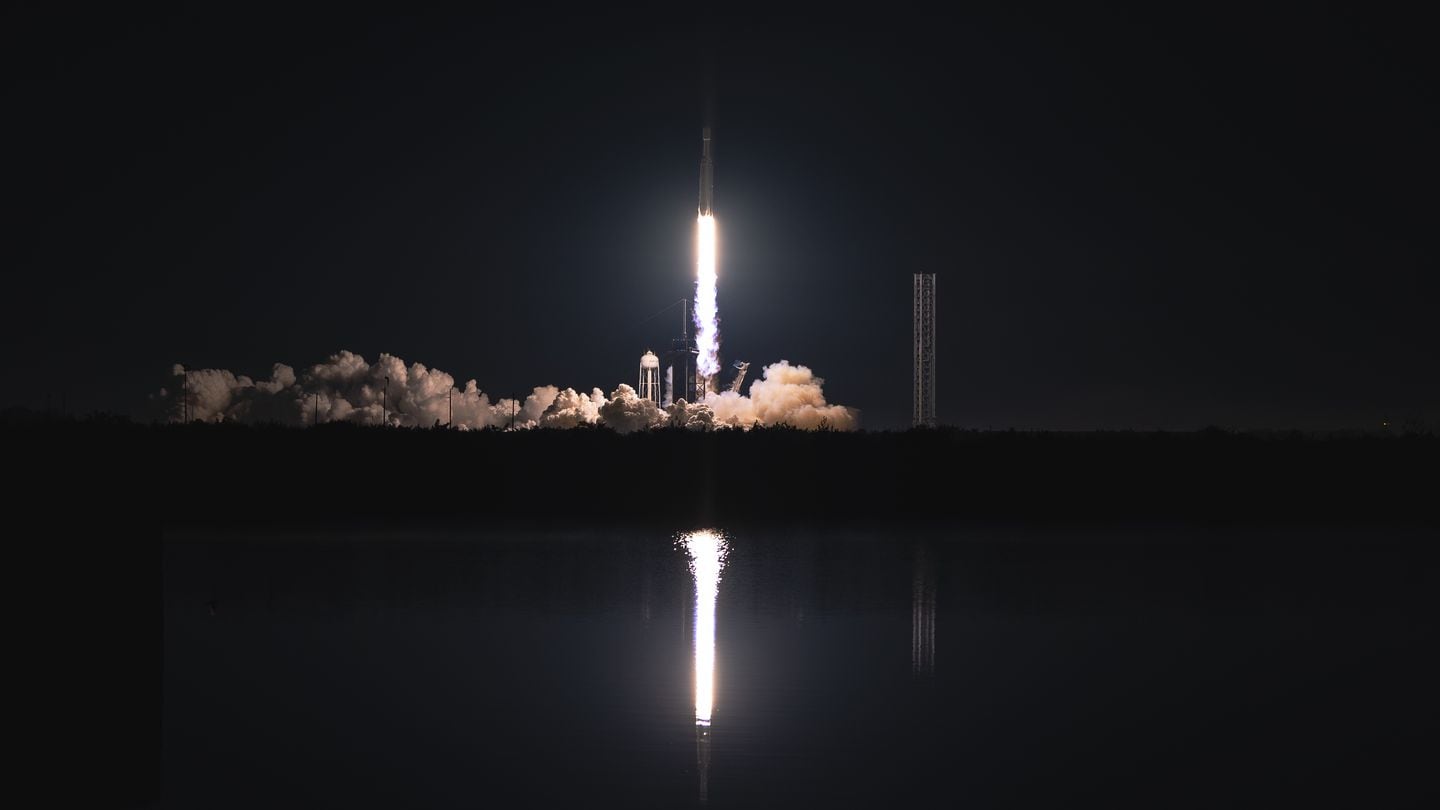 اخبار مترجمة :Us Space Force Plans To Boost Competition For Launch Business. Will It Work?