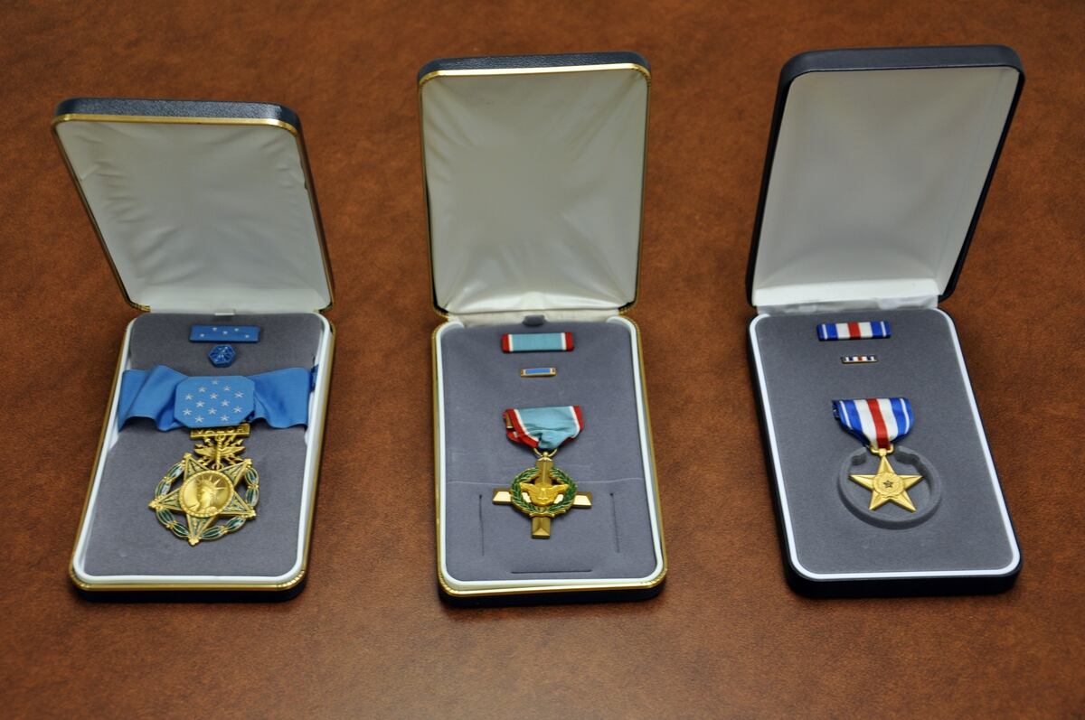 Air Force finds stories by replacing veterans' lost medals