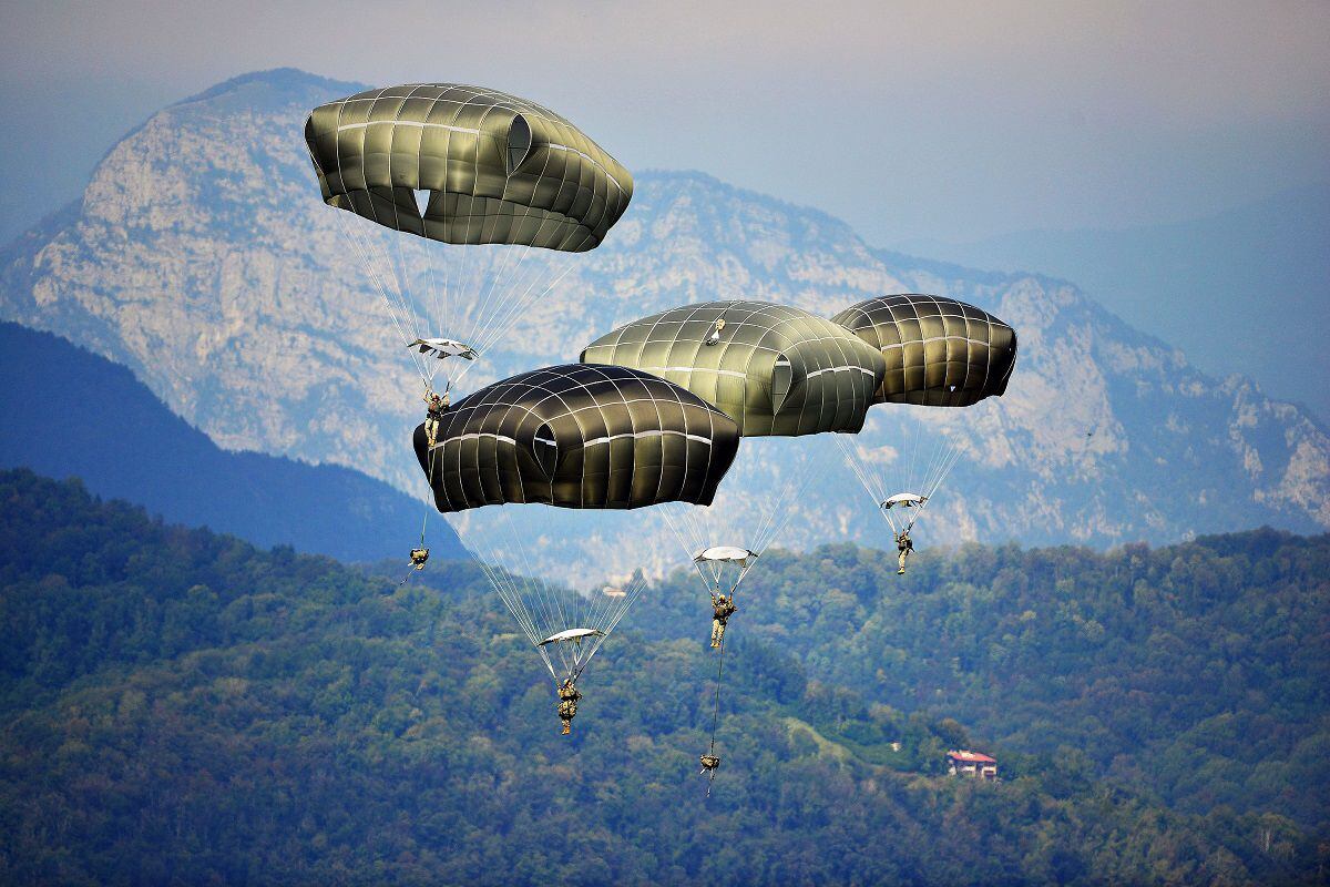 Paratrooper punches police, is arrested, sentenced all in the same morning