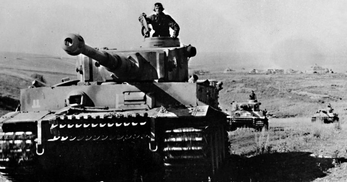 which battle involved the largest engagement of tanks in history?