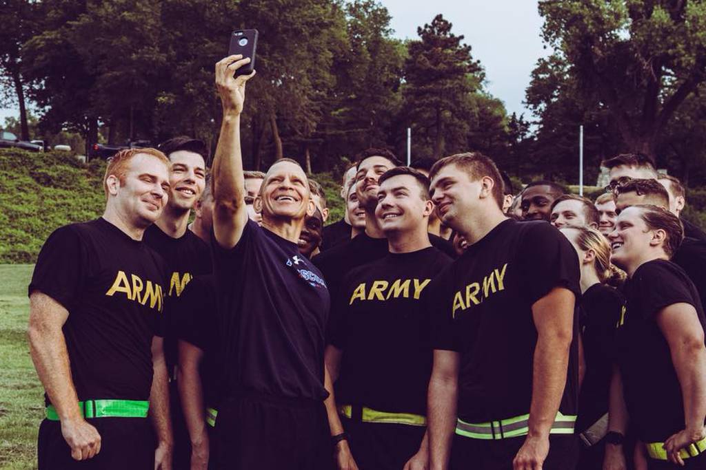 Army unveils new PT uniforms