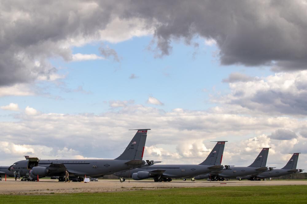 Members of the 121st Air Refueling Wing Maintenance Squadron perform an inspection on a KC-135 Stratotanker at Rickenbacker Air National Guard Base, Columbus, Ohio, Oct. 16, 2021. (Staff Sgt. Wendy Kuhn/Air National Guard)