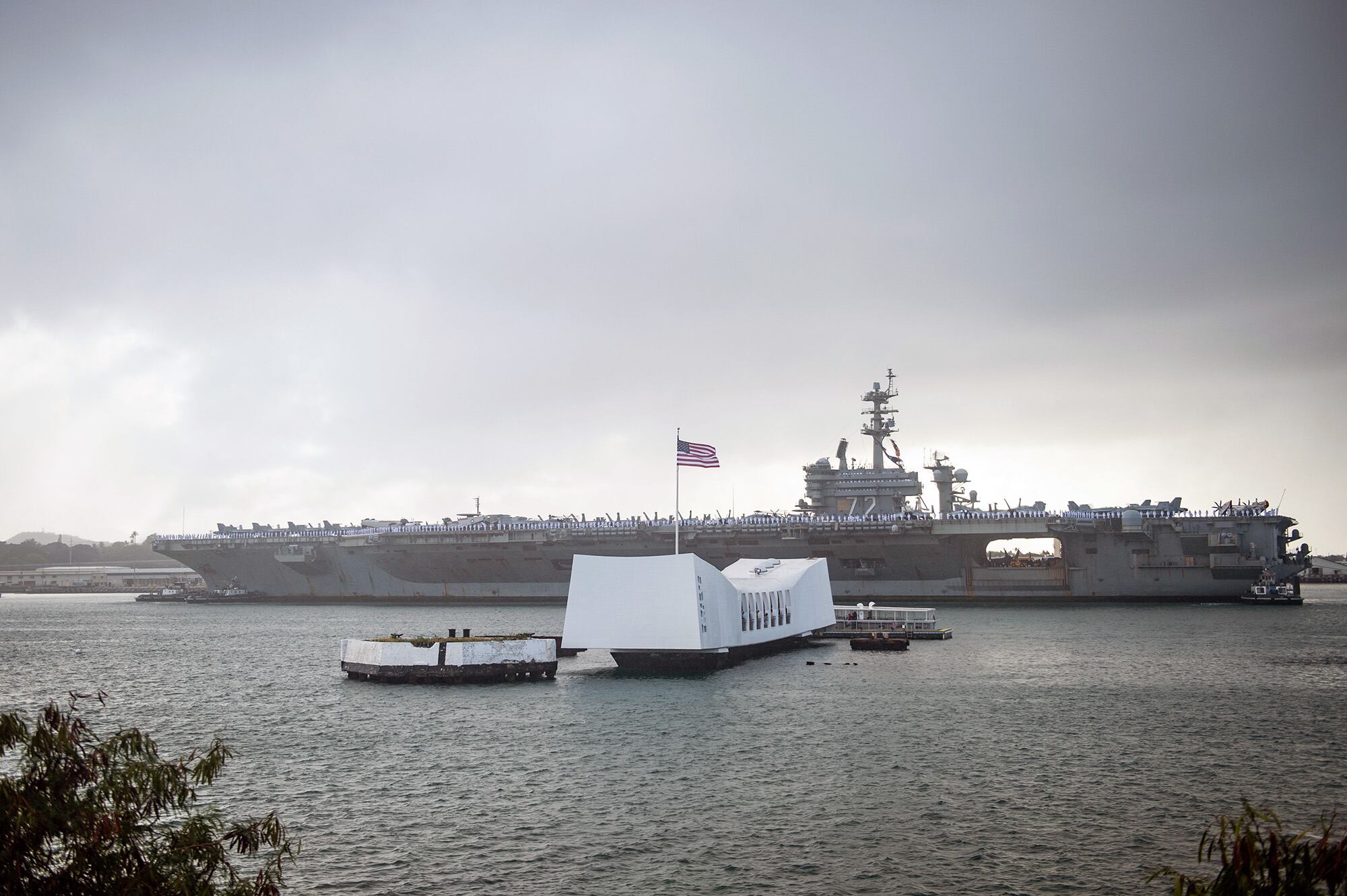 USS Abraham Lincoln (CVN 72)