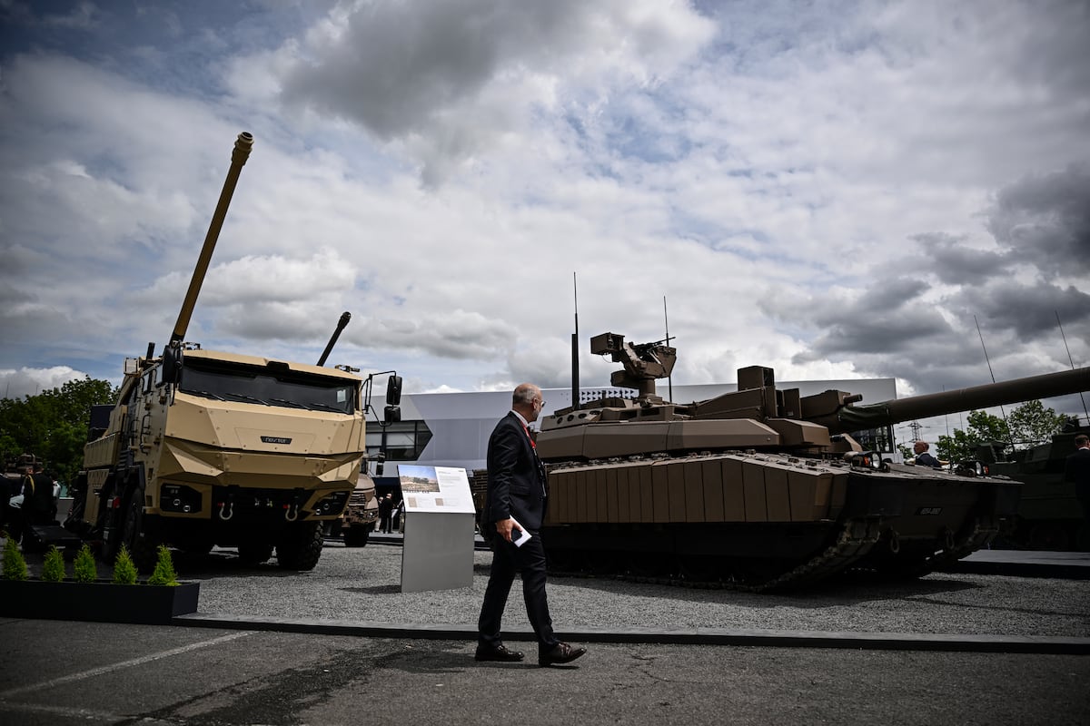 France taps defense-industry retirees to keep arms  flowing during war