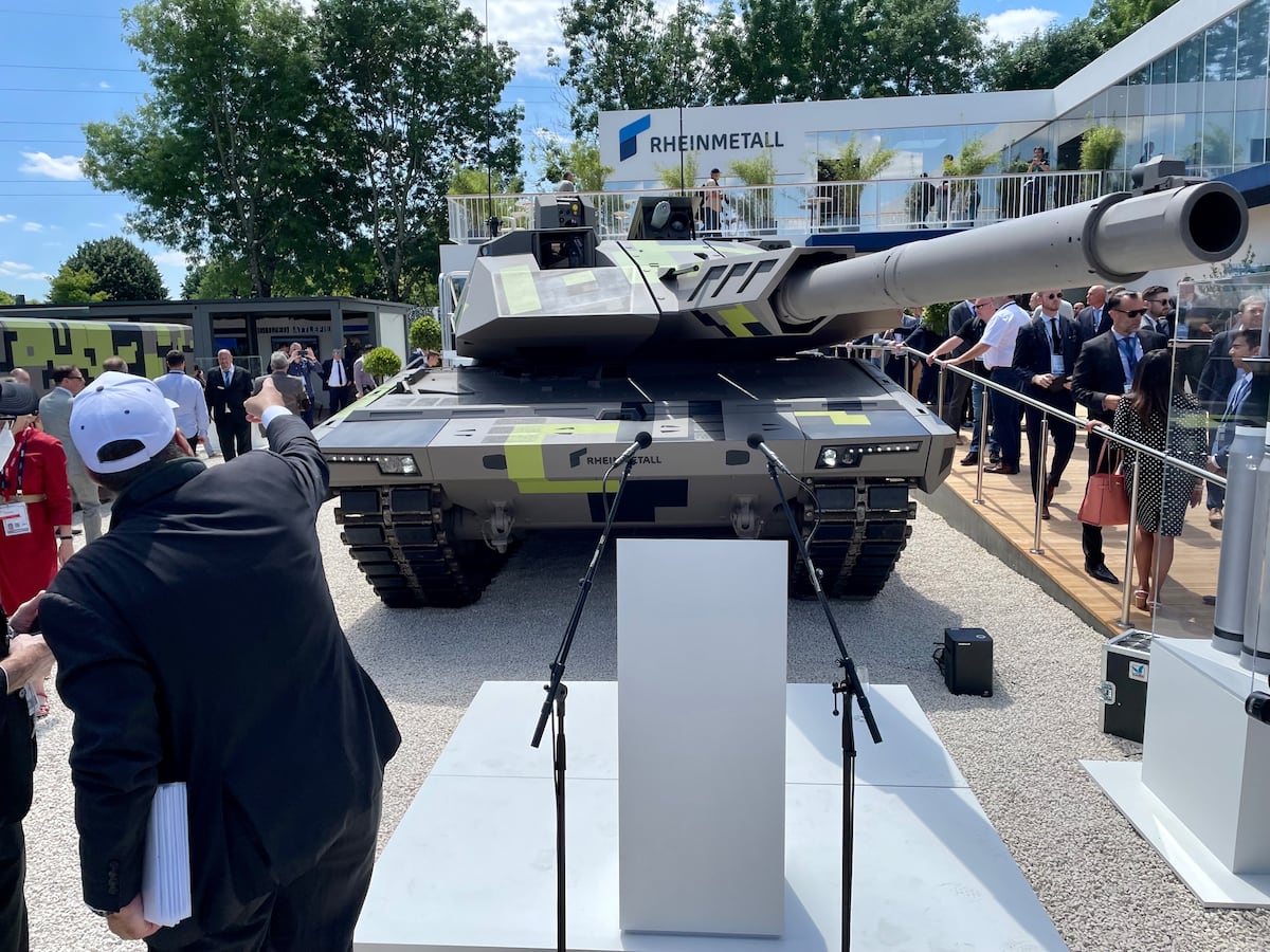 Rheinmetall, Leonardo pitch new Italy tank pact as a model for Europe