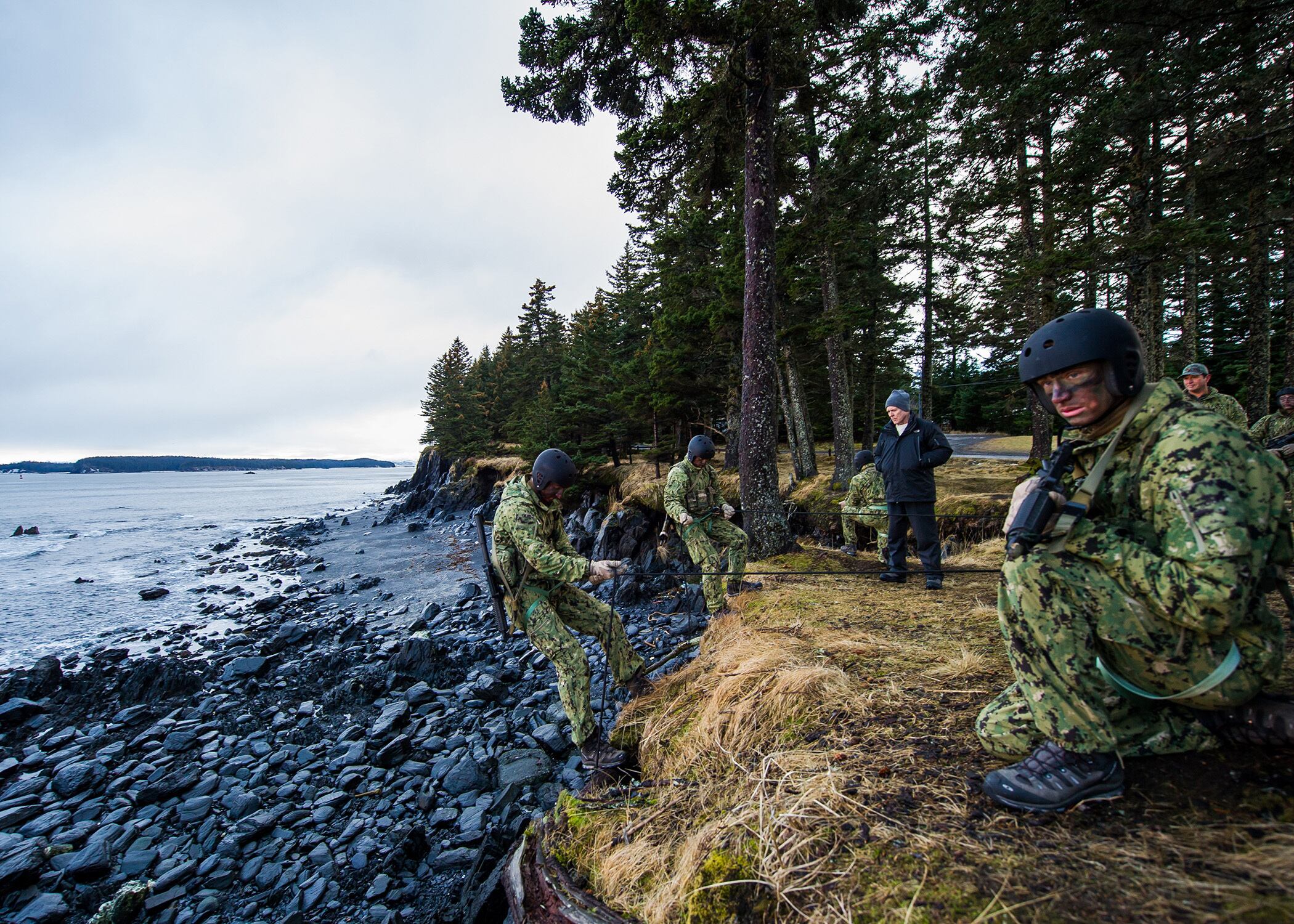 Secretary of the Navy Ray Mabus observes training at Naval Special Warfare Center Detachment Kodiak in Kodiak, Alaska, on Feb. 17, 2013.