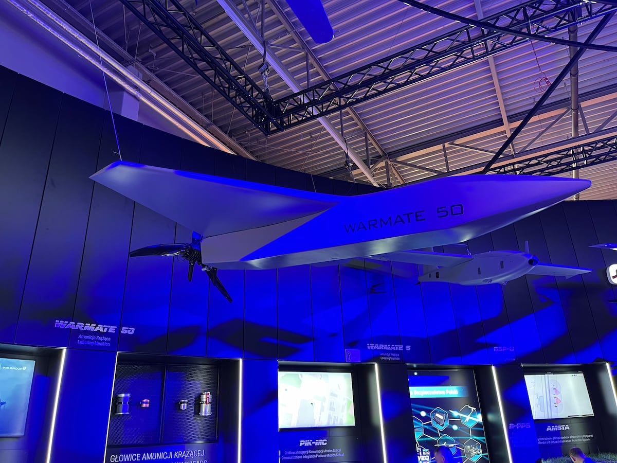 Polish arms maker pitches new strike drones amid long-range trend