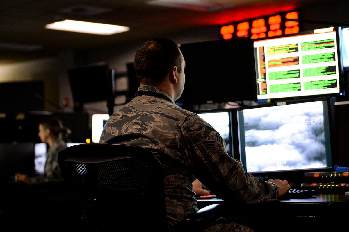 Air Force’s information warfare hub seeks high-tech sensors, AI tools