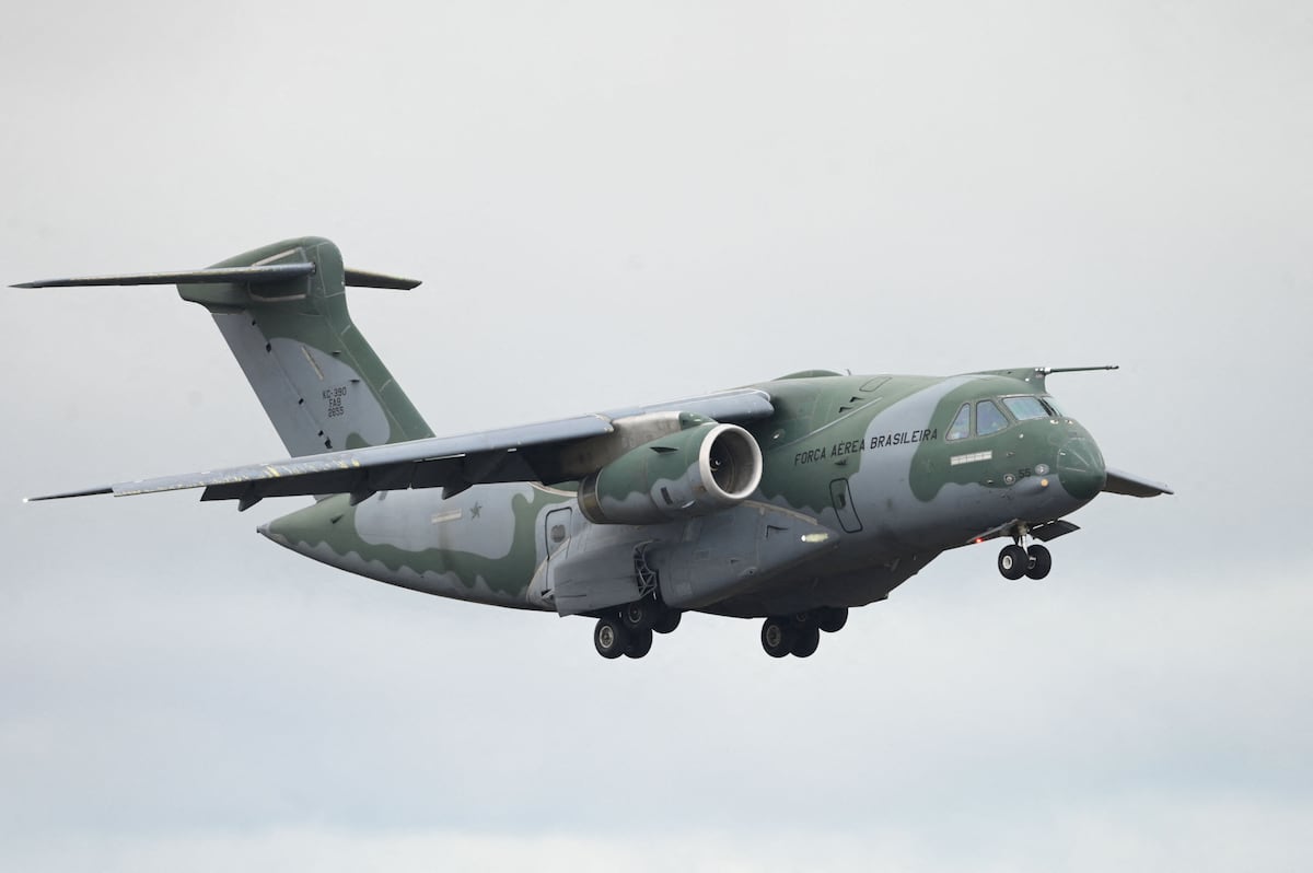 Slovakia, Brazil discuss military transport aircraft, howitzer buys