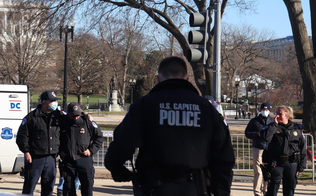 US Capitol Police, reeling from Jan. 6, opens up recruitment ranks