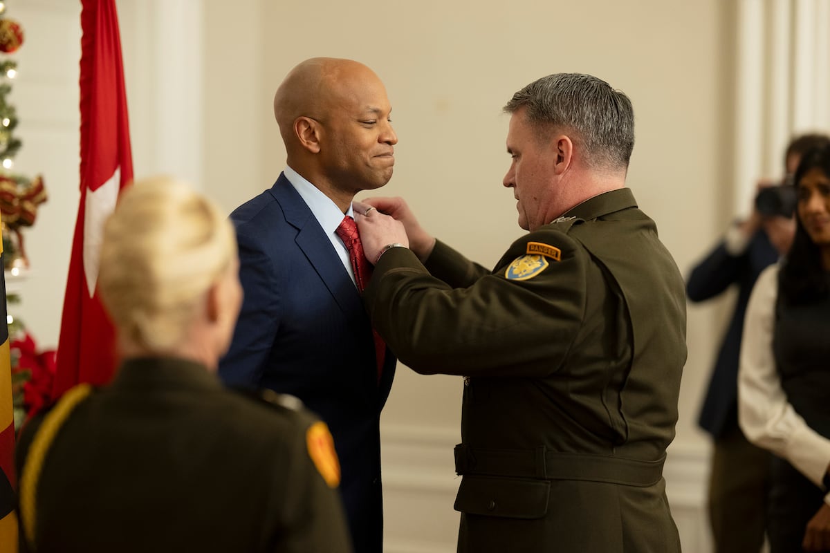 Following controversy, Maryland governor receives Bronze Star