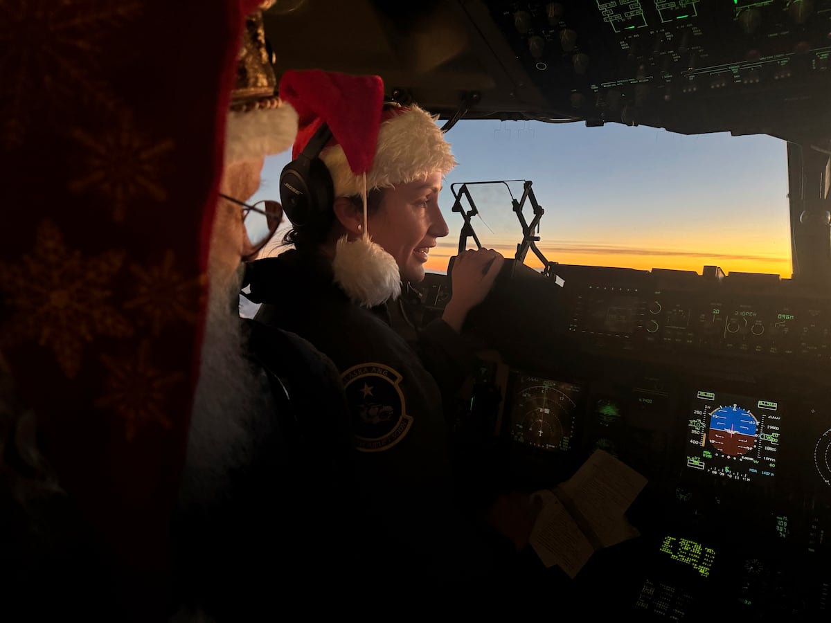 Santa catches a ride with troops to bring Christmas to Alaska village