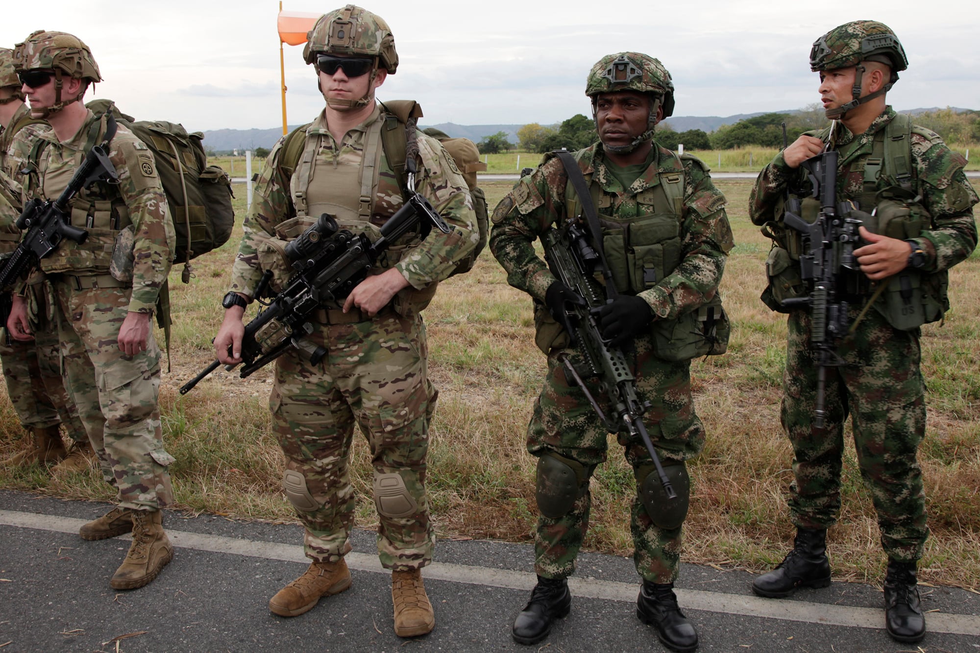 American and Colombian paratroops