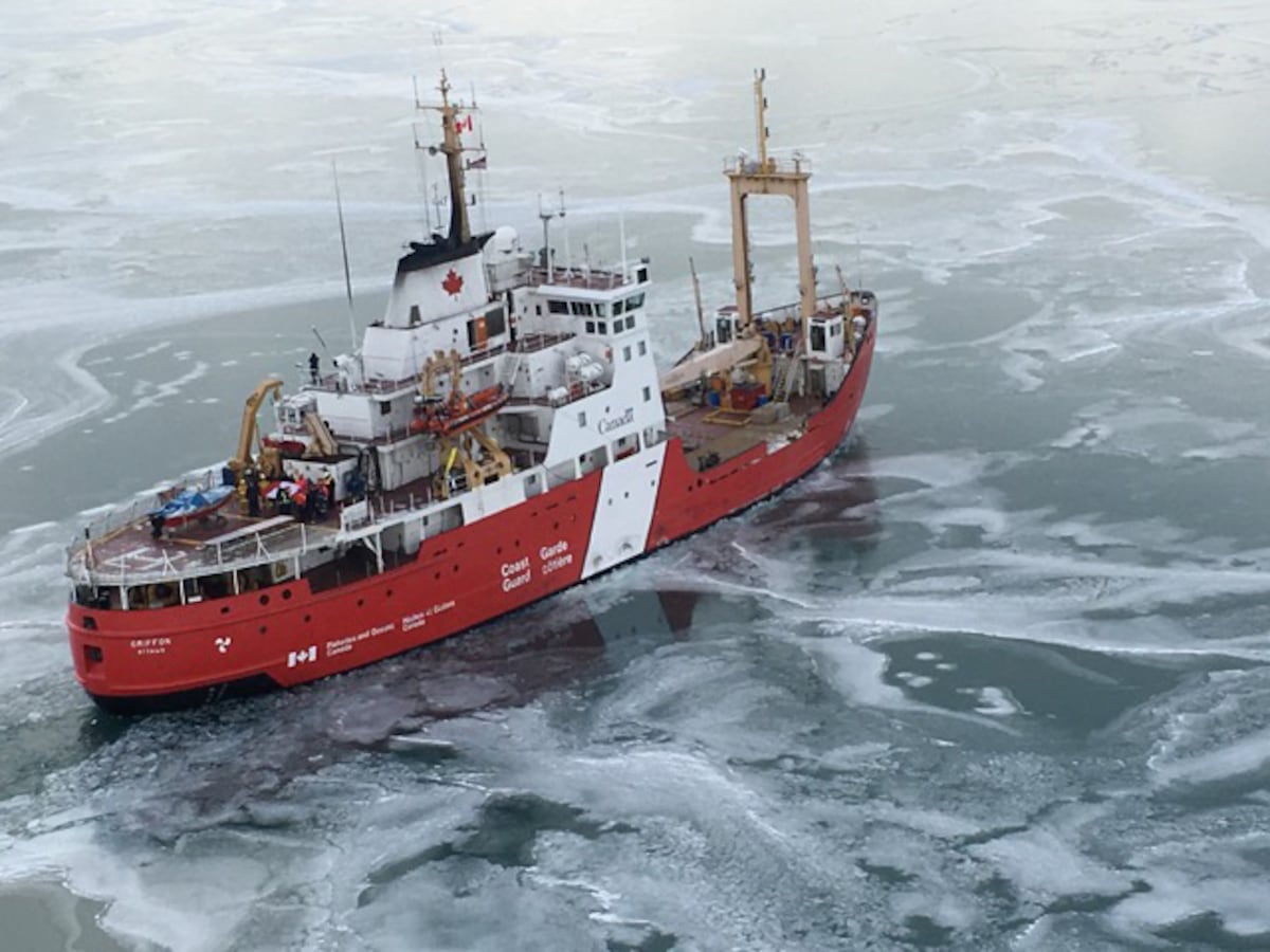 Canada awards multibillion-dollar deals for new icebreakers, warships