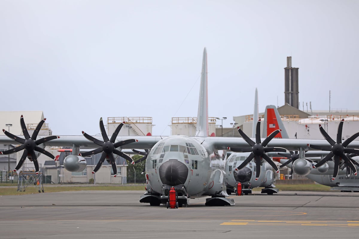 US Air Force returns from Antarctica after summer mission accomplished