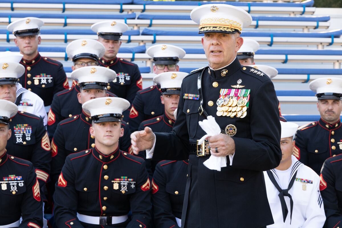 Marines honor top ‘super squads’ in revitalized competition