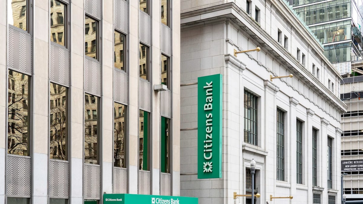 How Citizens Financial Emerged 💪 From Last Year's Regional Banking Crisis