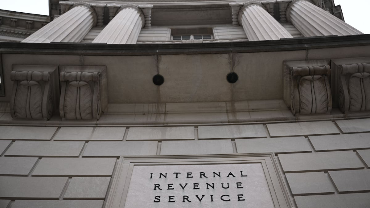 You'll Pay a Tad Less Tax in Two Years as IRS Announces New Federal Income Tax Brackets