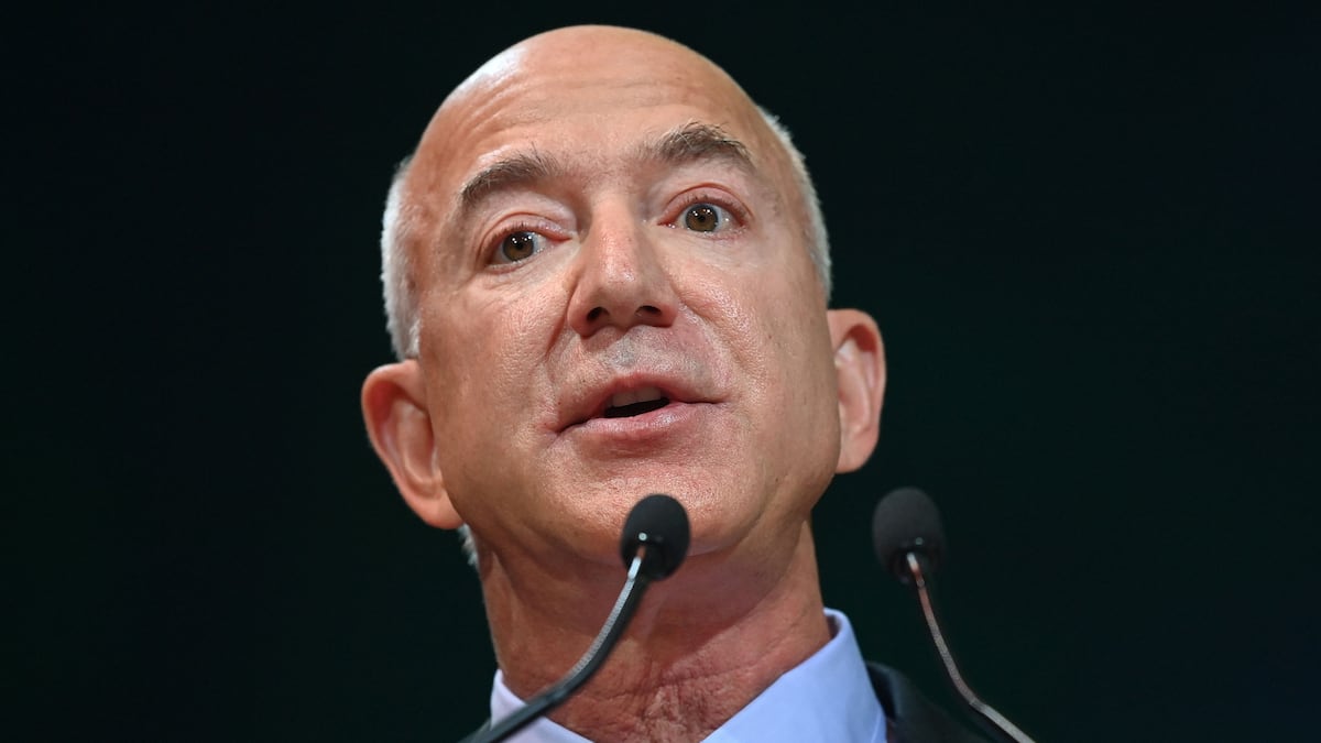 Billionaire Bezos's B.S. Over WaPo Non-Endorsement