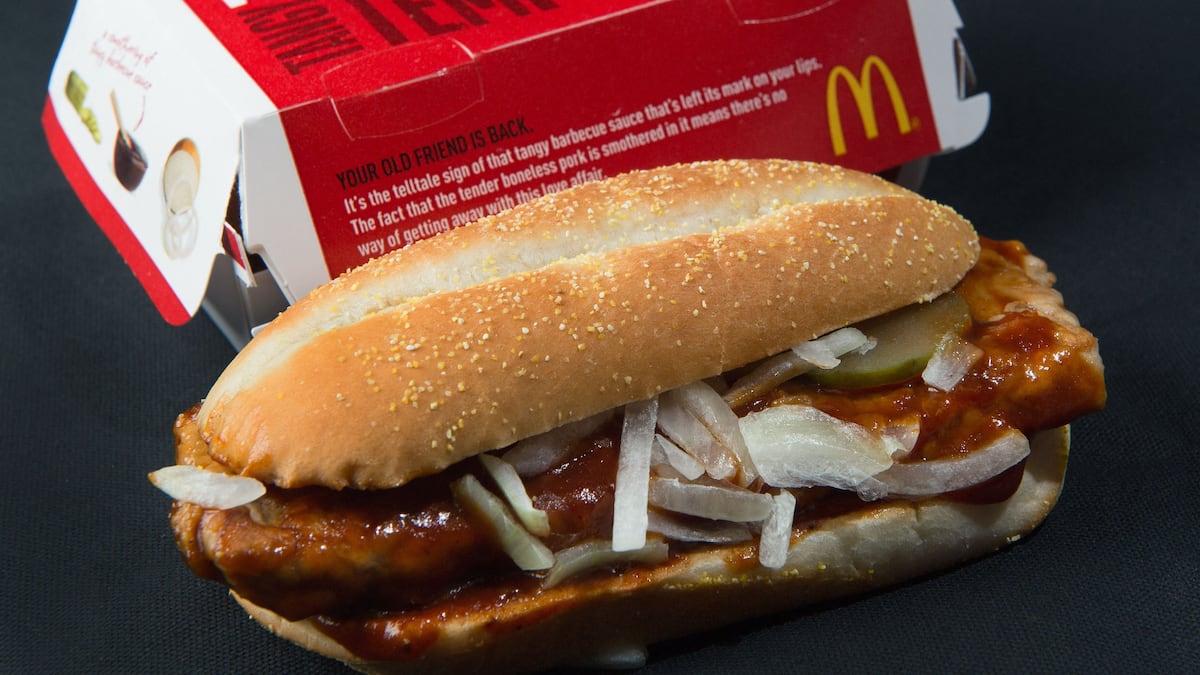 McDonald's McRib Jugs Sell Out in One Minute!