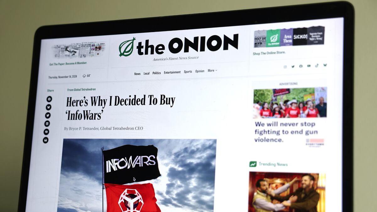 Judge Rejects The Onion's Bid to Buy Infowars