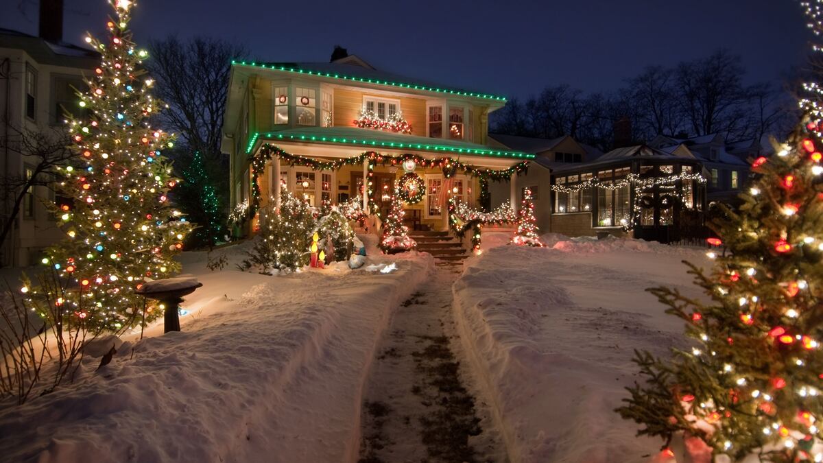 Christmas Lights: Hire a Pro or DIY It?