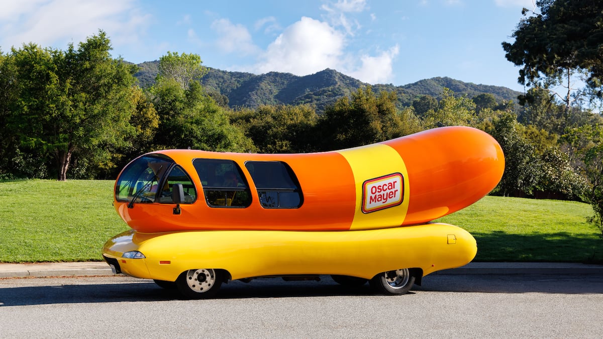 Oscar Mayer Will Pay You $35k Plus Health Insurance and Free Hotel Stays to Drive the Wienermobile Across the Country