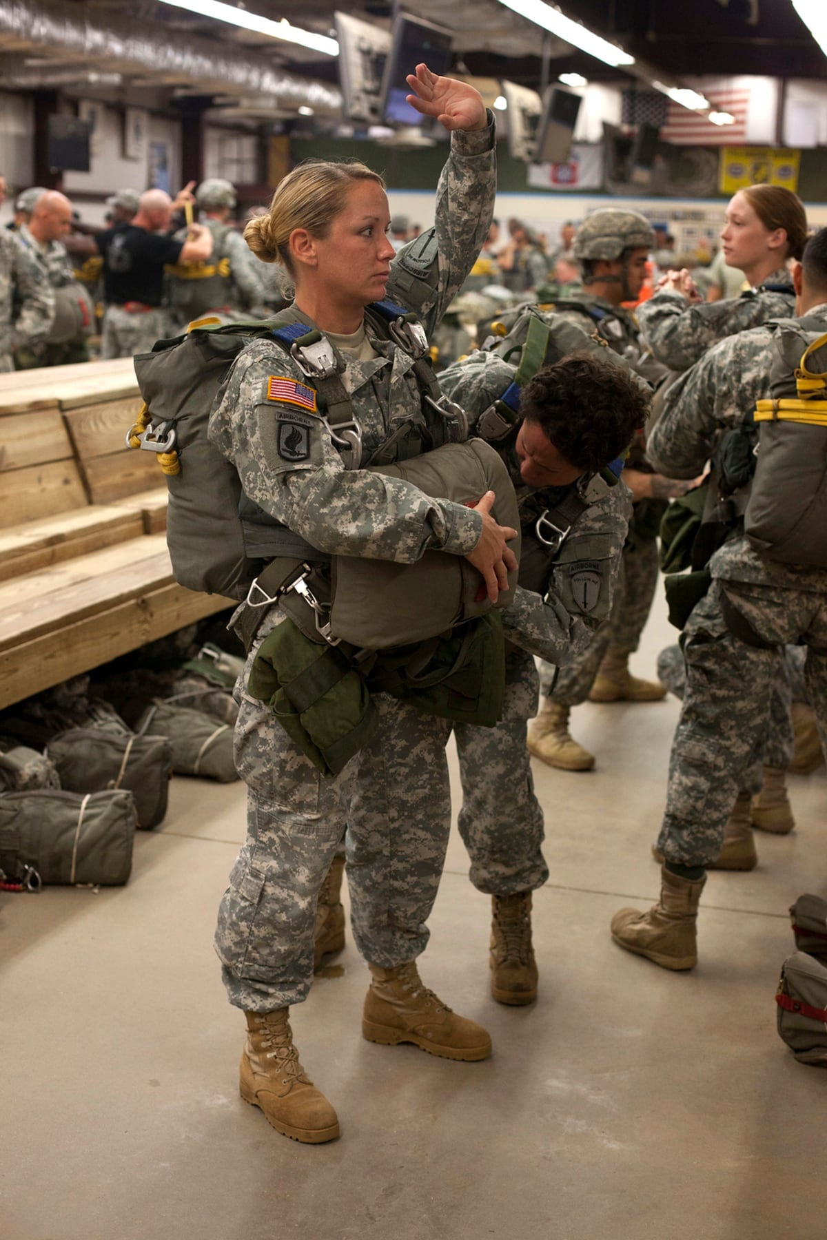 Officials Military Likely To Open Most Combat Jobs To Women 